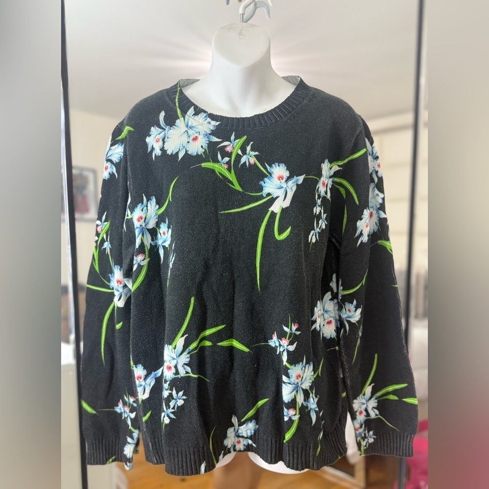 Nº 21
Floral Print Bateau Neckline Sweater
